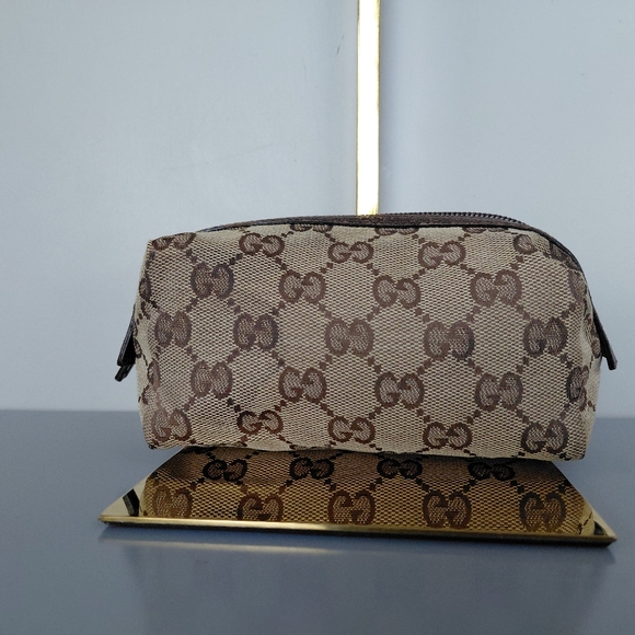 Gucci Tan and Brown Monogram Pouch - Picture 5 of 8